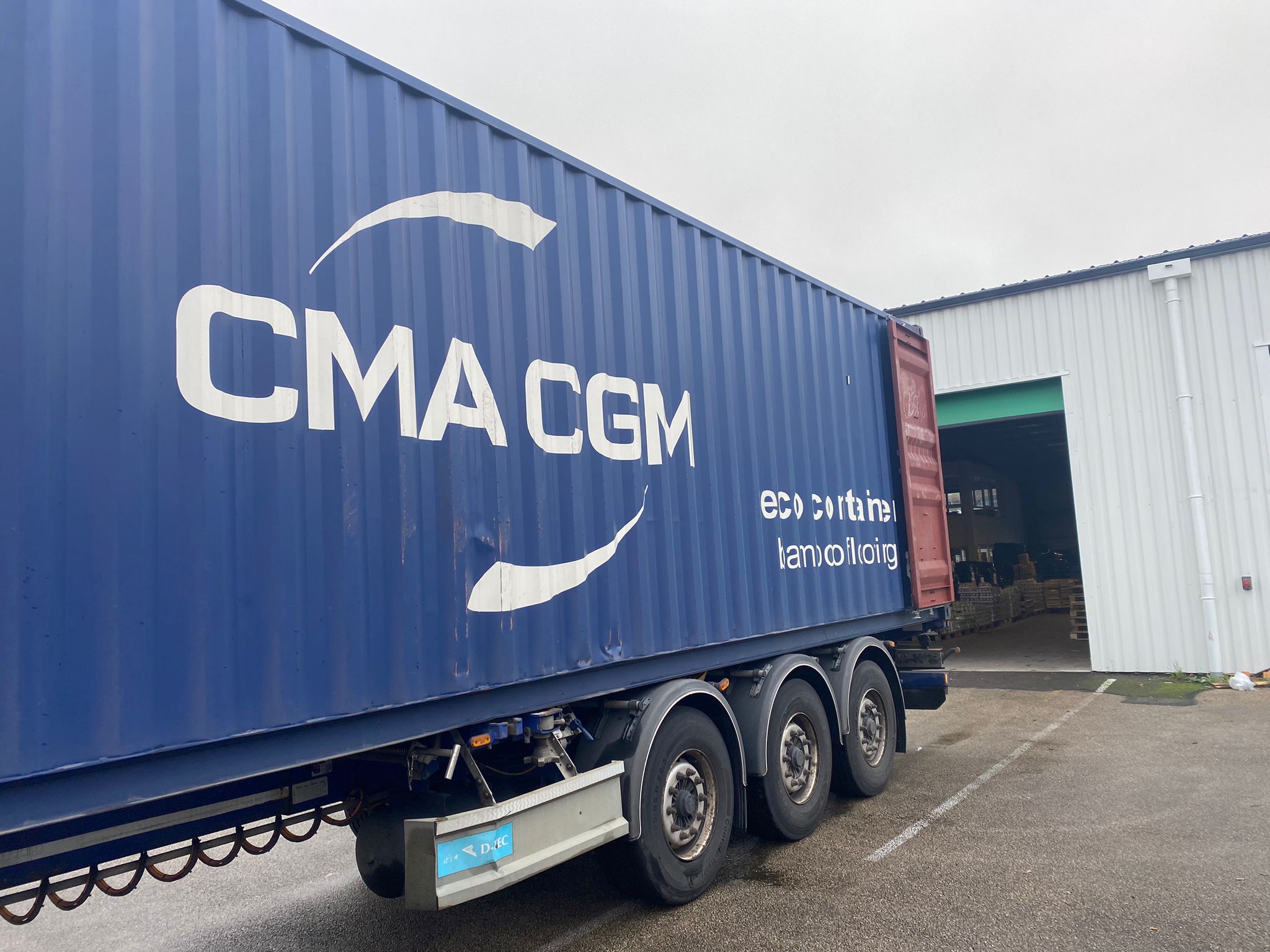 Des denrées envoyées vers l’Outre-mer avec la Fondation CMA CGM